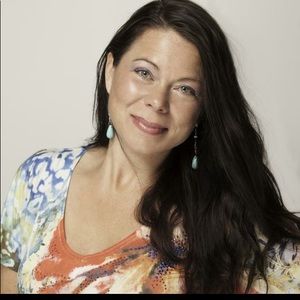 Meet your Posher, Tania